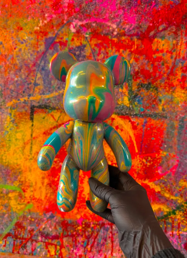 Acrylic Pouring — Bears & Balloon Dogs